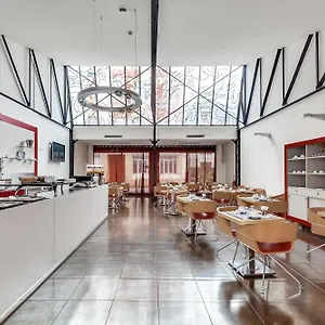 Hotel Pavillon Nation, Parijs
