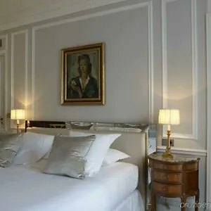 Отель Lancaster Champs-elysees, Париж