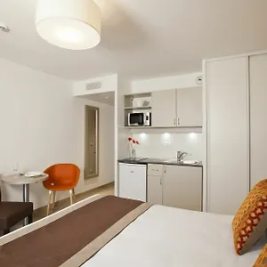 Aparthotel Residhome Rosa Parks, Paris